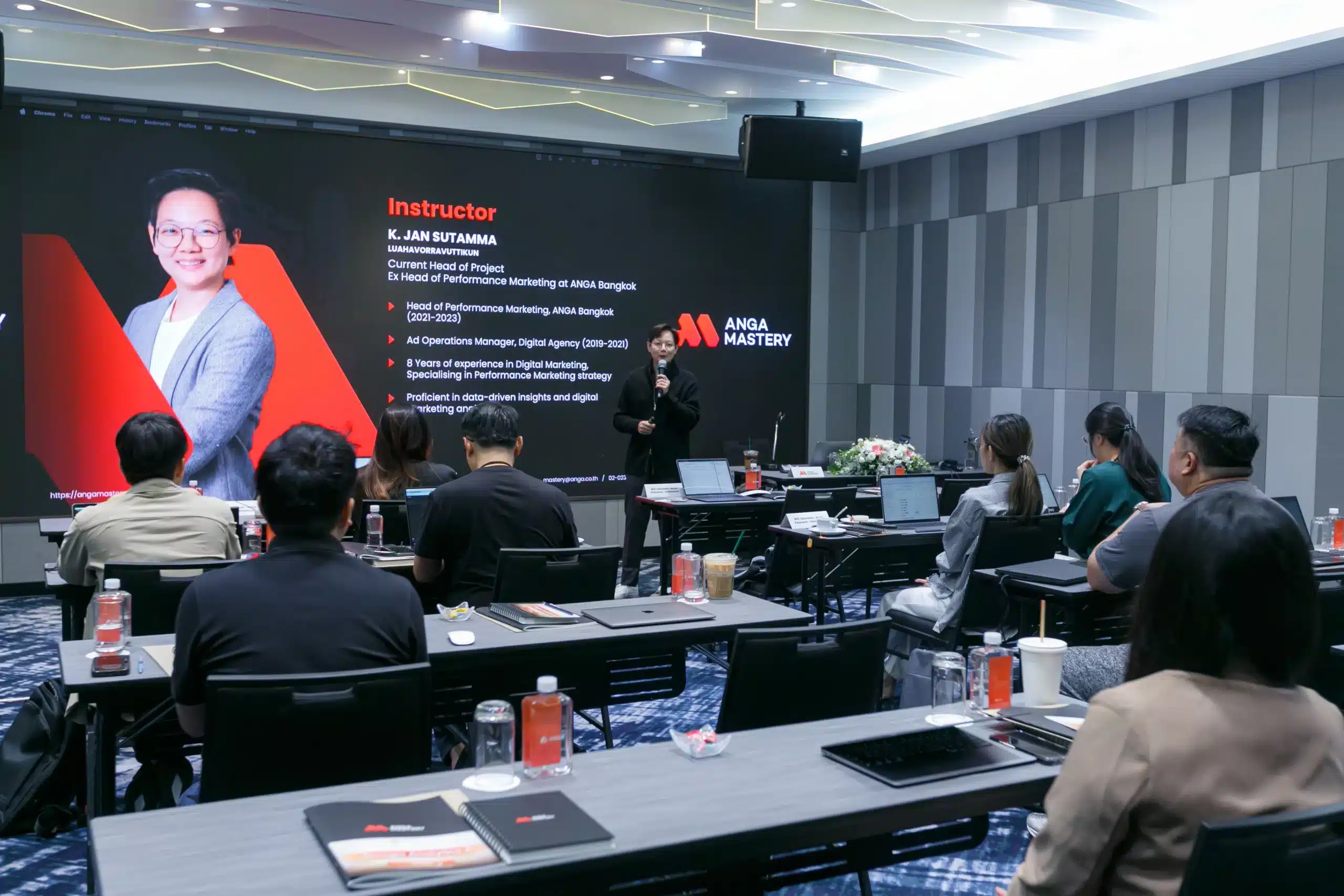 บรรยากาศคอร์สสอน ANGA MASTERY